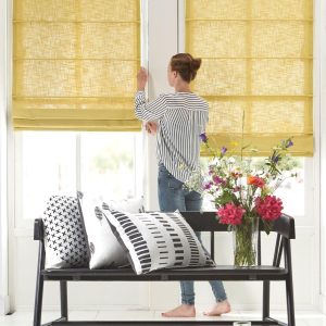 gele-vouwgordijnen-ahouseofhappiness